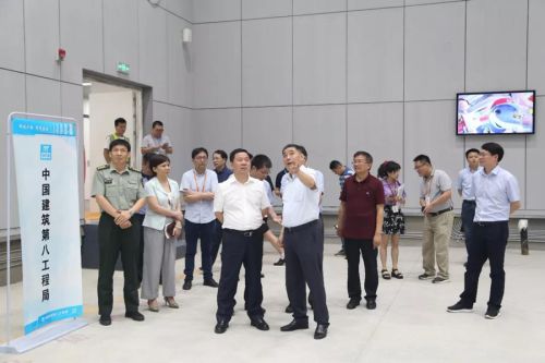 張世華現(xiàn)場調(diào)研加快軍運會主媒體中心后期建設